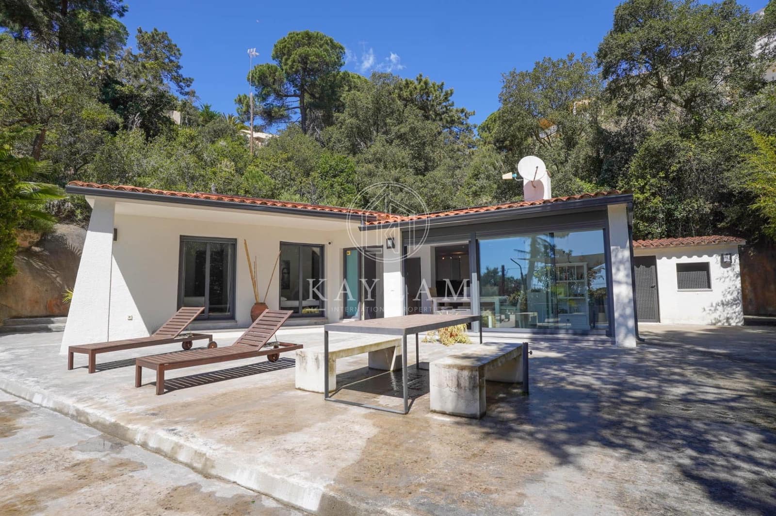 4 soveværelse Villa til salg i Lloret de Mar med garage - € 550.000 (Ref: 7941659)