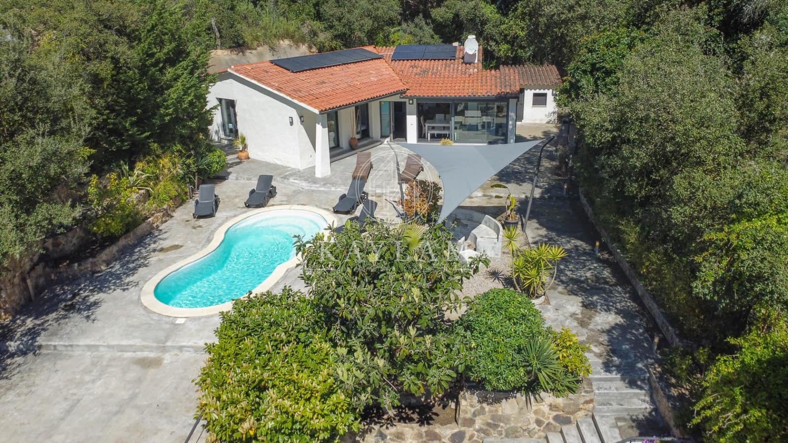 4 soveværelse Villa til salg i Lloret de Mar med garage - € 550.000 (Ref: 7941659)