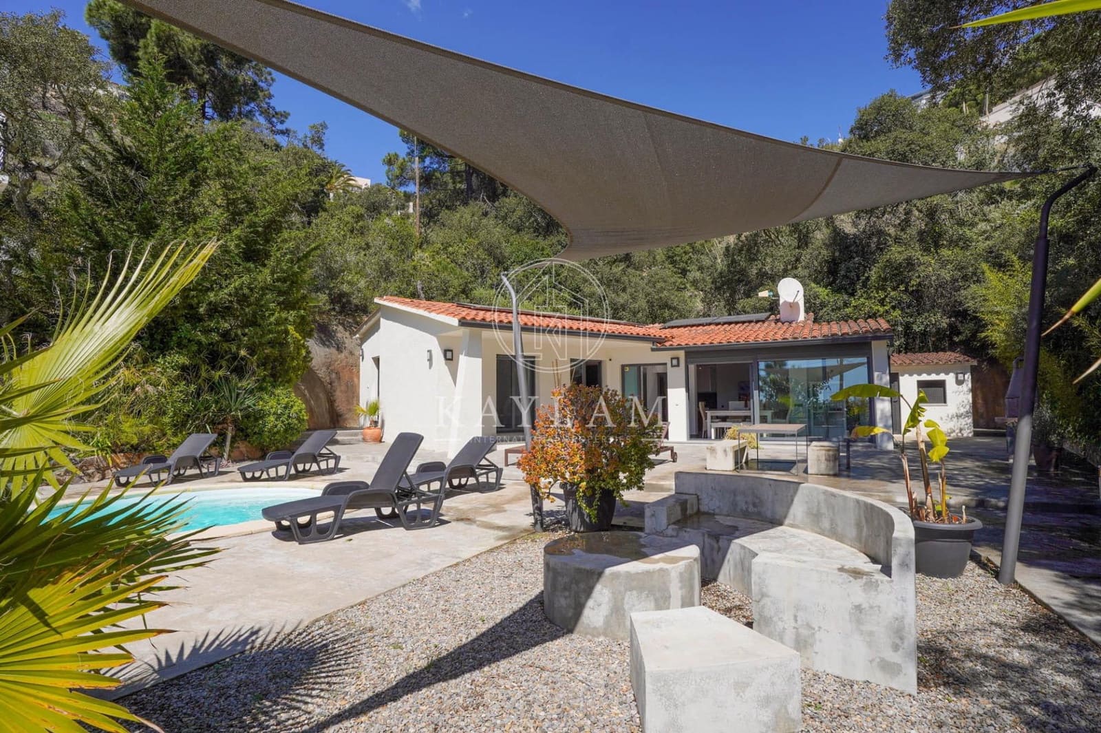 4 soveværelse Villa til salg i Lloret de Mar med garage - € 550.000 (Ref: 7941659)