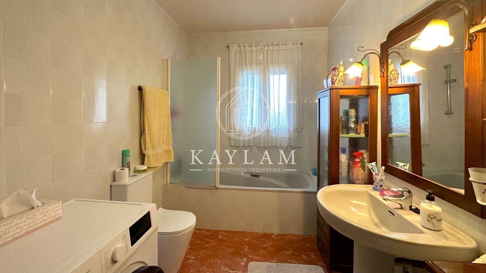 5 soveværelse Villa til salg i Lloret de Mar - € 430.000 (Ref: 8010319)