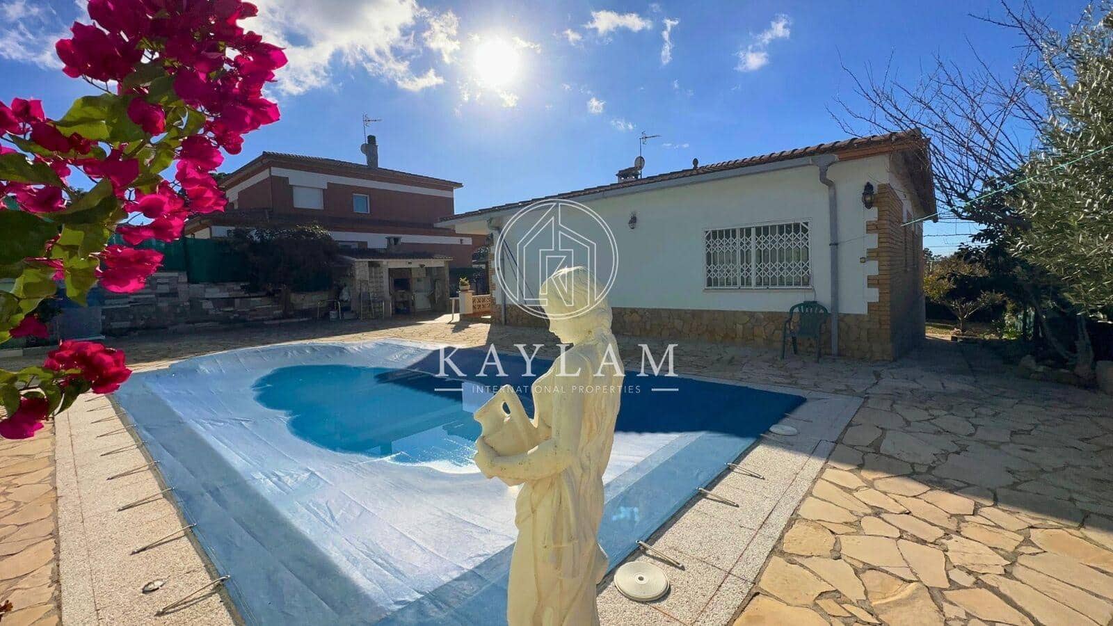 5 soveværelse Villa til salg i Lloret de Mar - € 430.000 (Ref: 8010319)