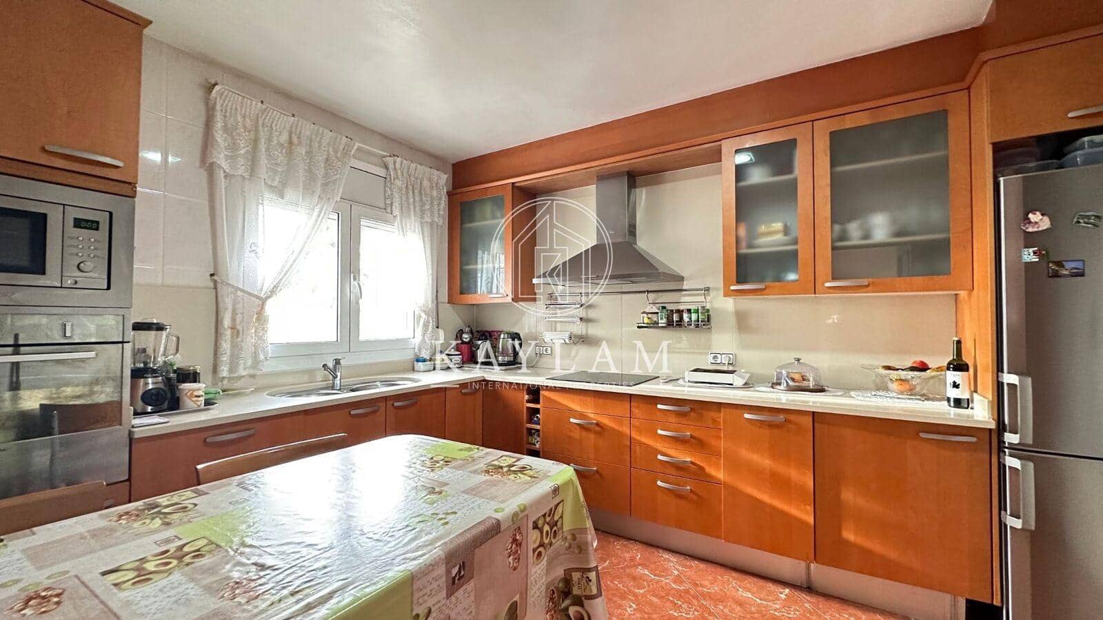 5 soveværelse Villa til salg i Lloret de Mar - € 430.000 (Ref: 8010319)