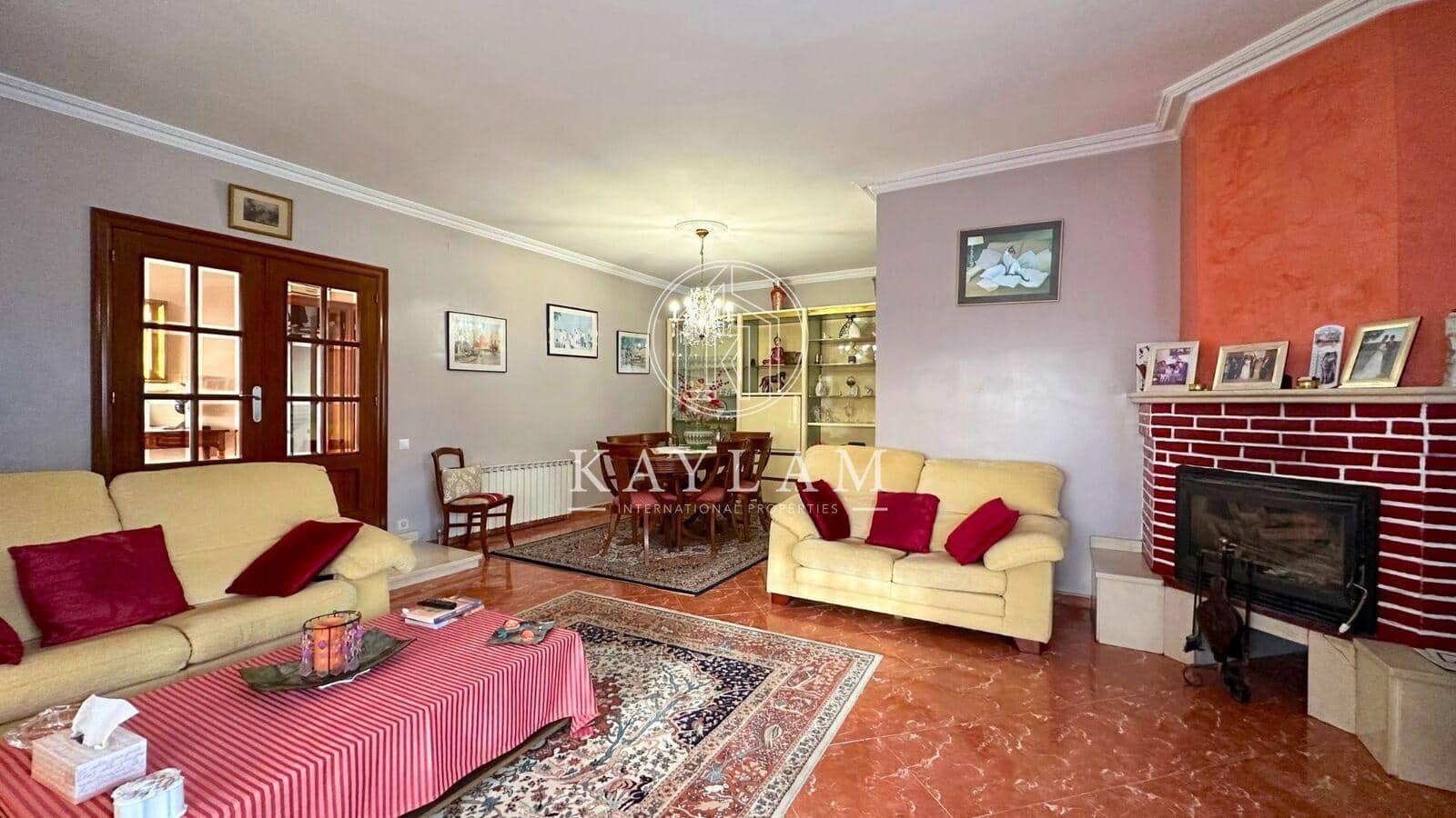 5 soveværelse Villa til salg i Lloret de Mar - € 430.000 (Ref: 8010319)