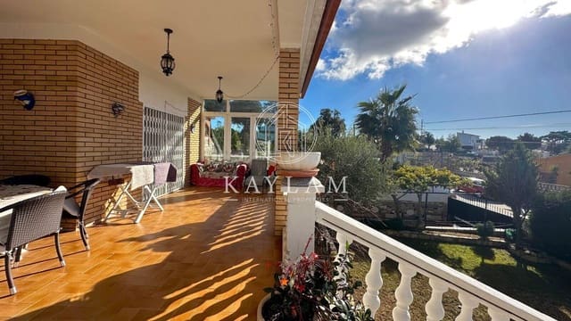 5 slaapkamer Villa te koop in Lloret de Mar - € 430.000 (Ref: 8010319)