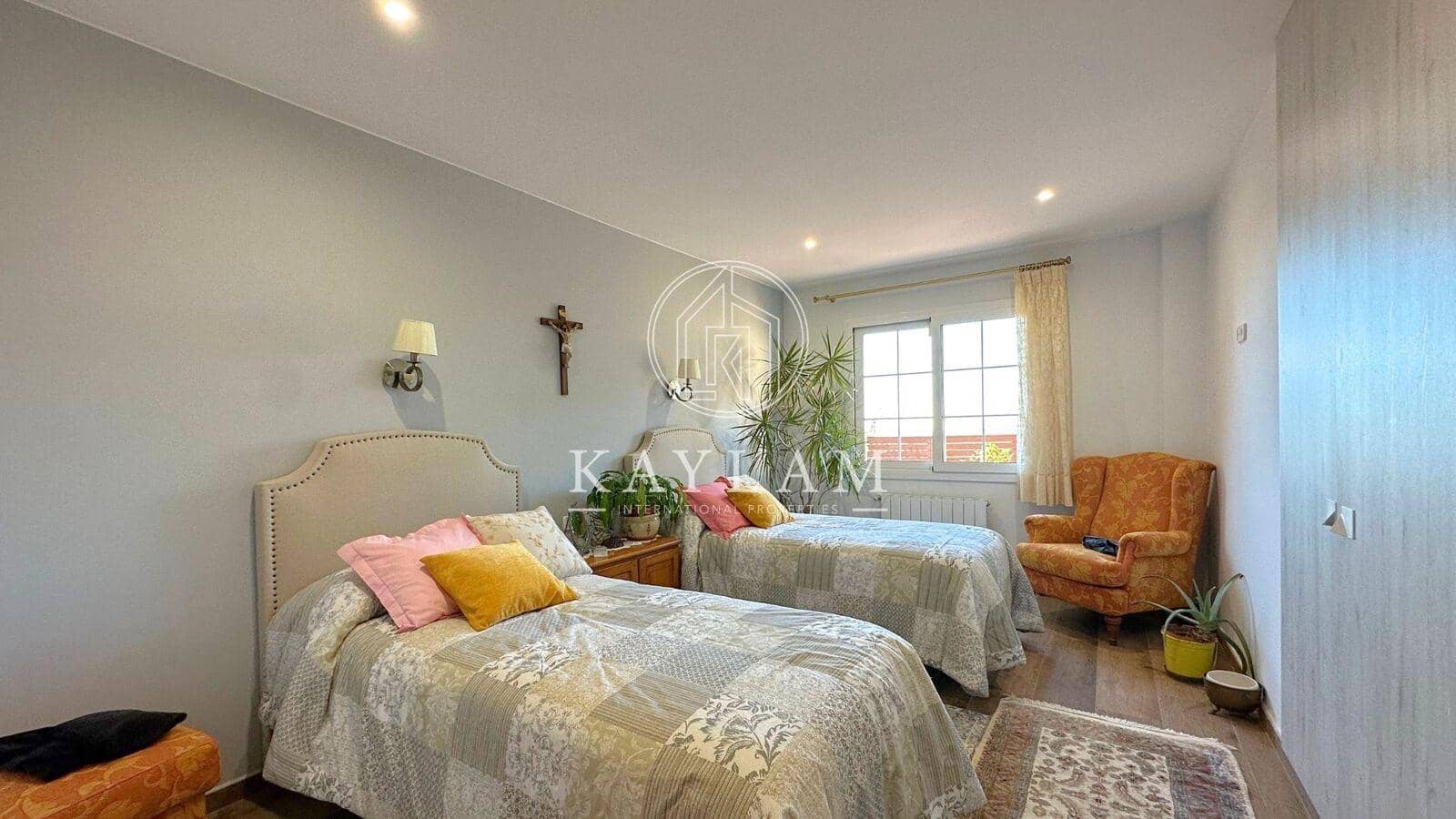 4 soverom Villa til salgs i Lloret de Mar - € 950 000 (Ref: 8014411)