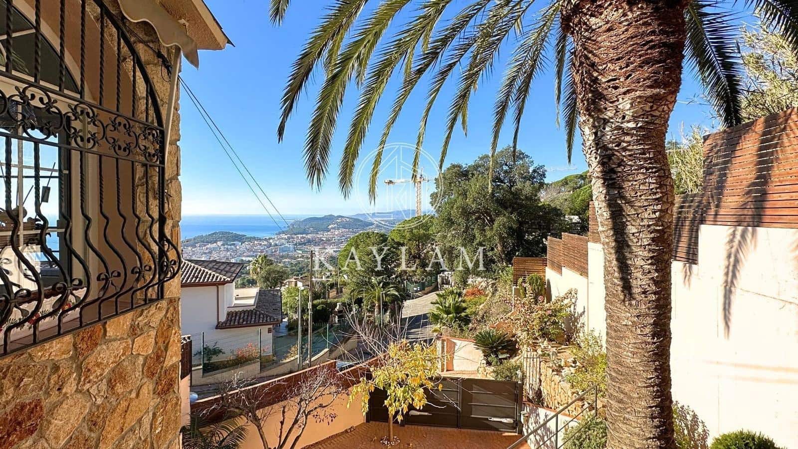 4 soverom Villa til salgs i Lloret de Mar - € 950 000 (Ref: 8014411)