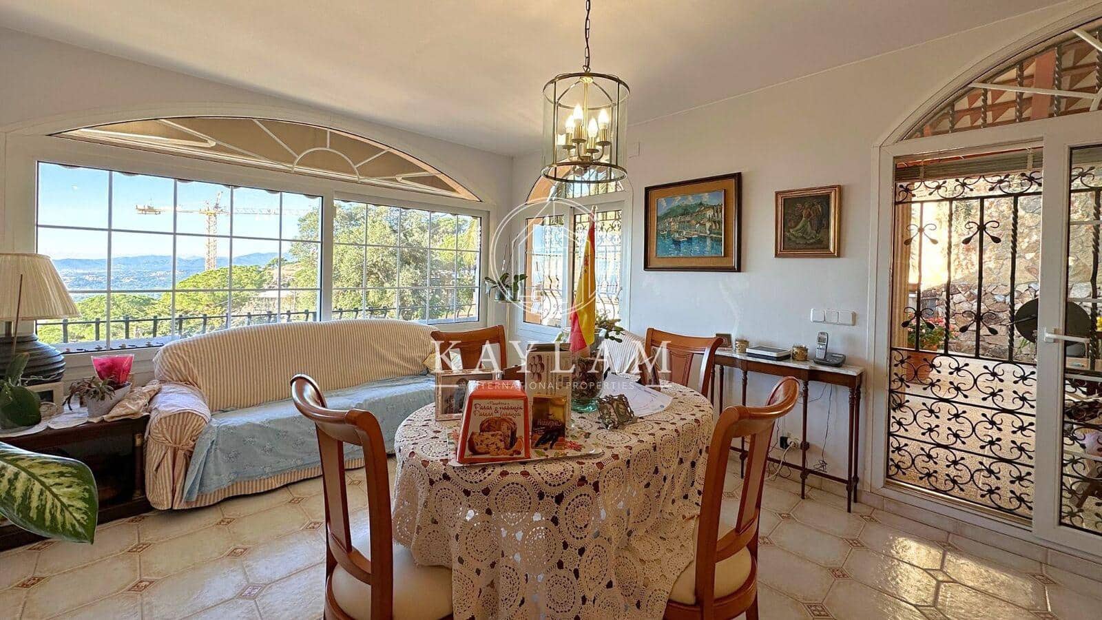 4 soverom Villa til salgs i Lloret de Mar - € 950 000 (Ref: 8014411)