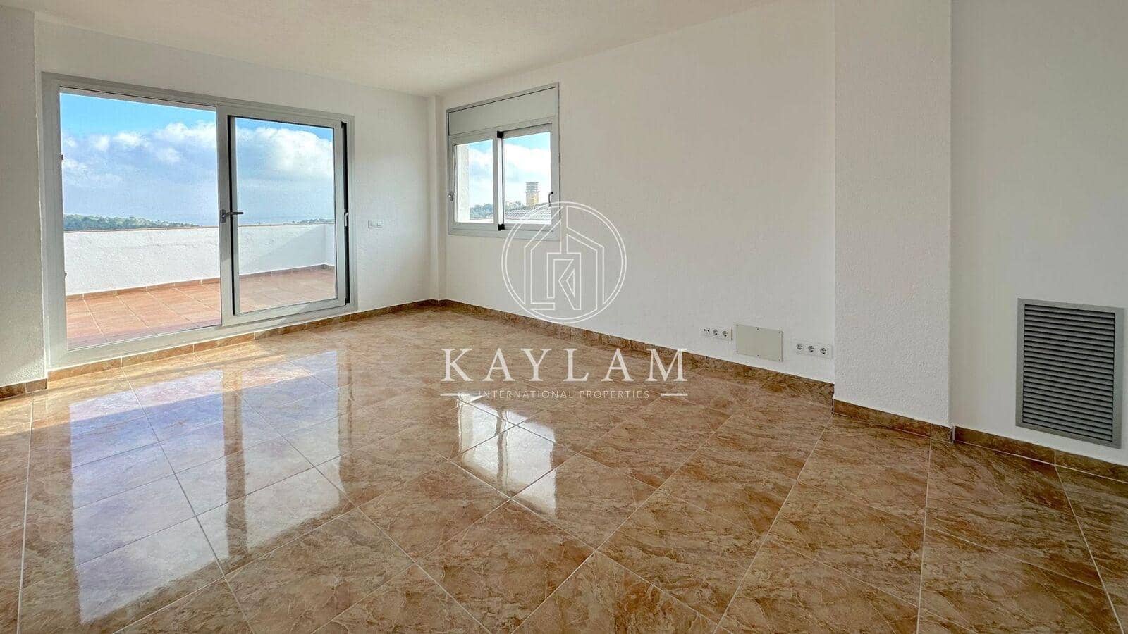 5 bedroom Villa for sale in Calonge i Sant Antoni - € 900,000 (Ref: 8035205)