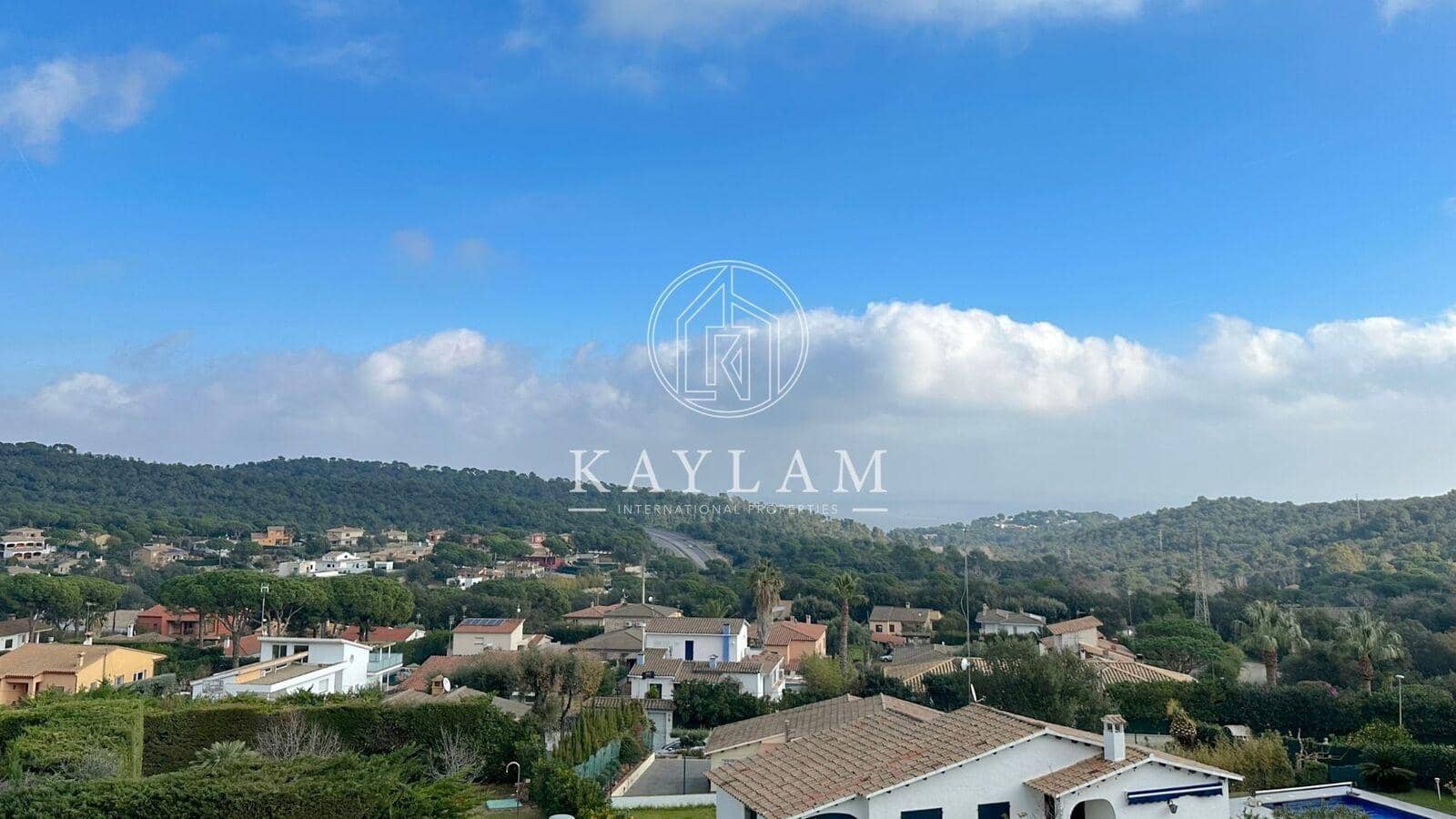 5 bedroom Villa for sale in Calonge i Sant Antoni - € 900,000 (Ref: 8035205)