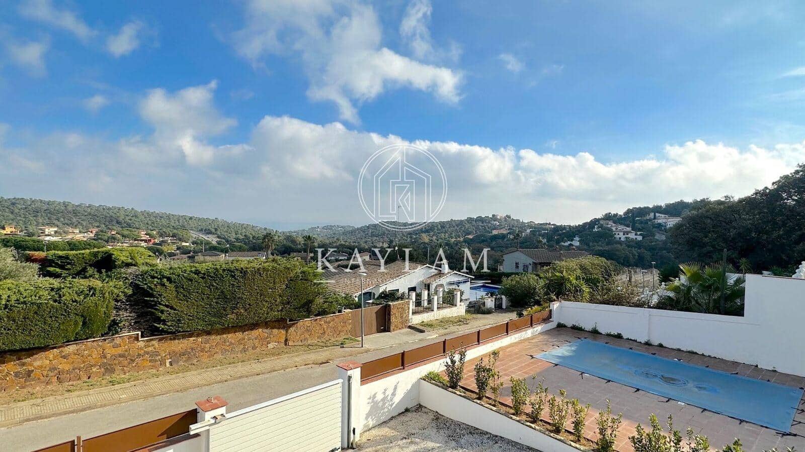 5 bedroom Villa for sale in Calonge i Sant Antoni - € 900,000 (Ref: 8035205)