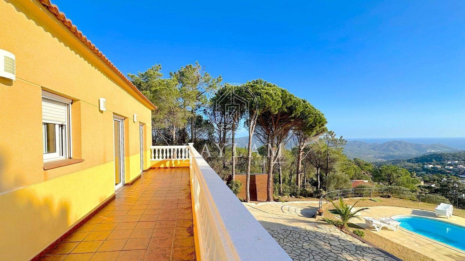 9 chambre Villa/Maison à vendre à Lloret de Mar - 850 000 € (Ref: 8046483)