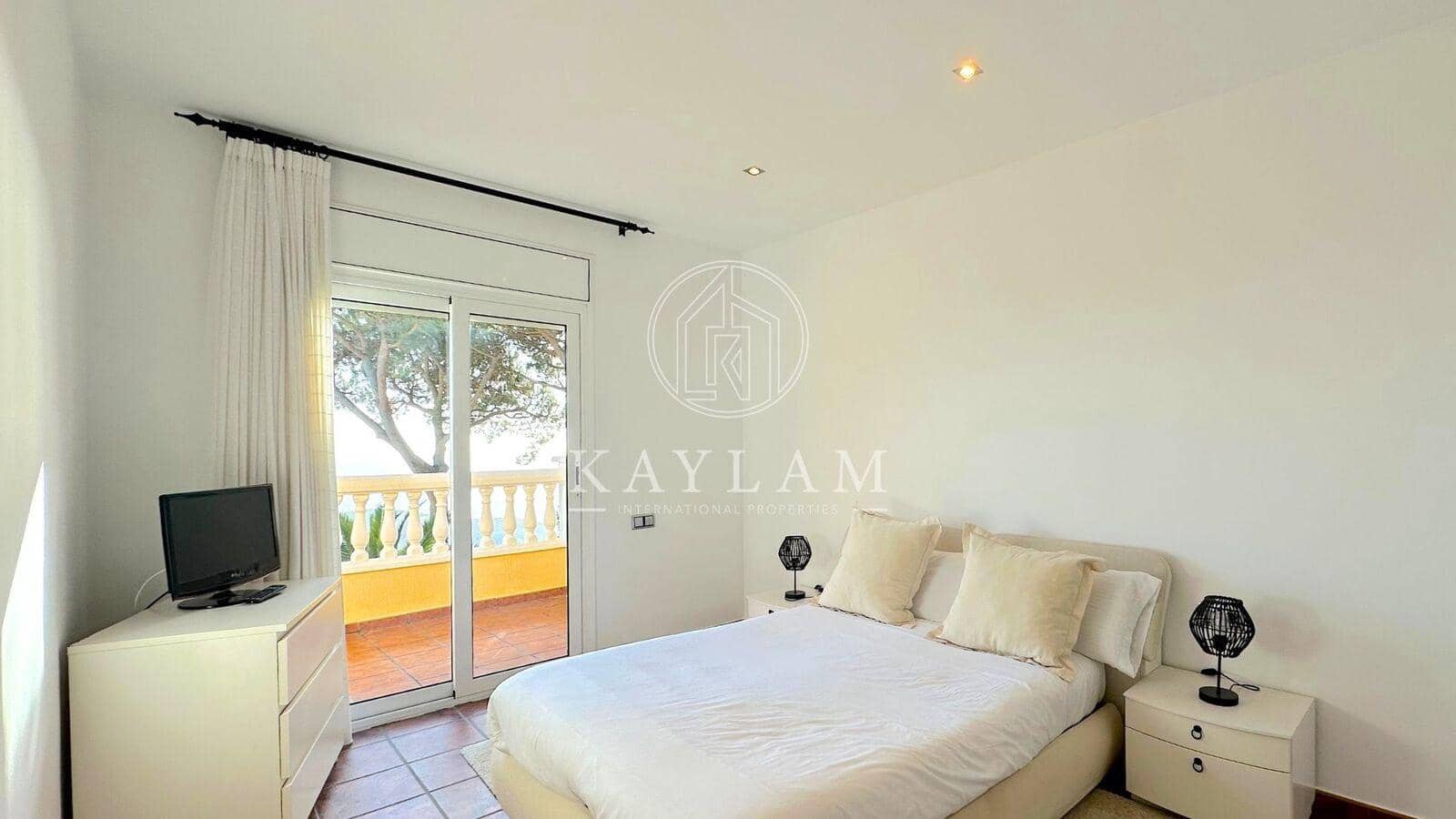 9 chambre Villa/Maison à vendre à Lloret de Mar - 850 000 € (Ref: 8046483)