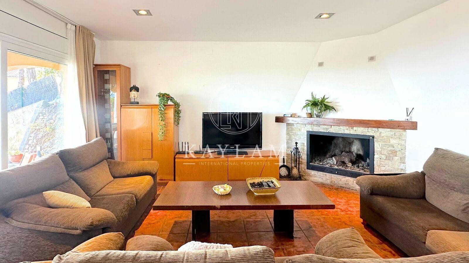 9 chambre Villa/Maison à vendre à Lloret de Mar - 850 000 € (Ref: 8046483)