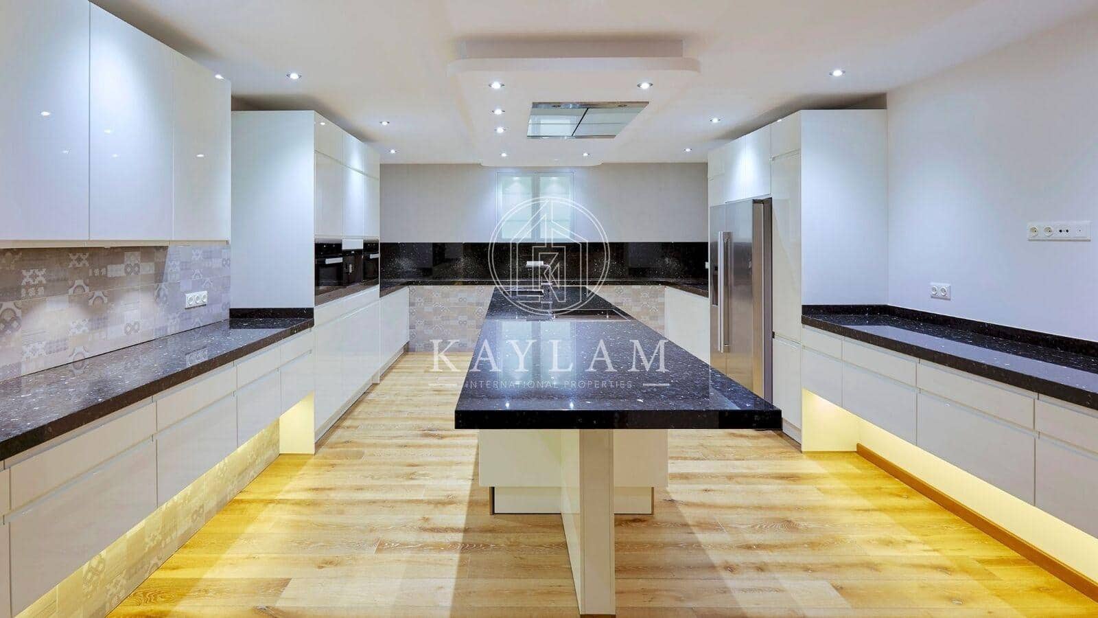 4 Zimmer Villa zu verkaufen in Lloret de Mar - 1.900.000 € (Ref: 8056617)