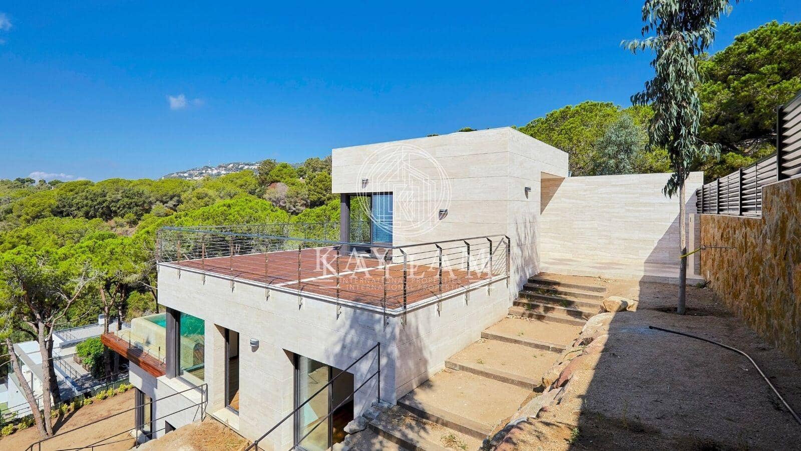 4 Zimmer Villa zu verkaufen in Lloret de Mar - 1.900.000 € (Ref: 8056617)