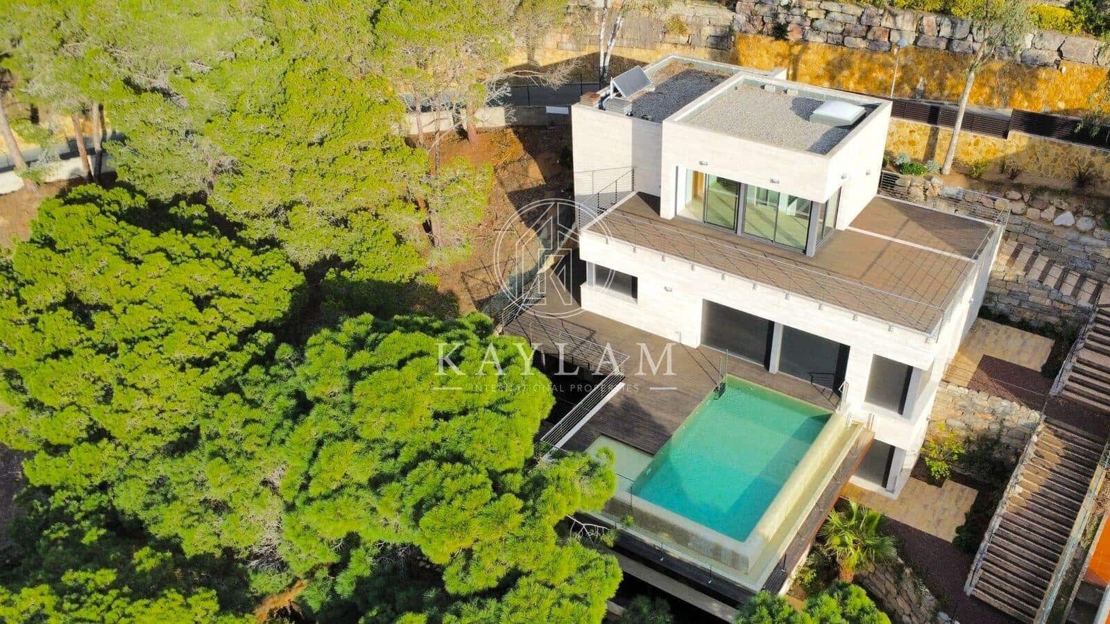 4 Zimmer Villa zu verkaufen in Lloret de Mar - 1.900.000 € (Ref: 8056617)