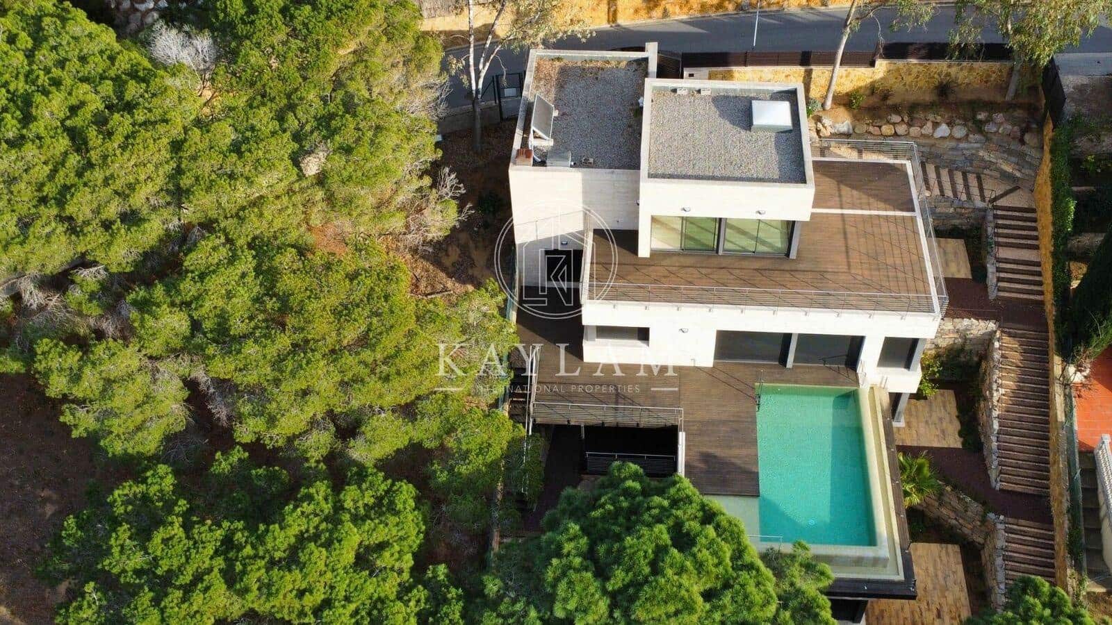 4 Zimmer Villa zu verkaufen in Lloret de Mar - 1.900.000 € (Ref: 8056617)