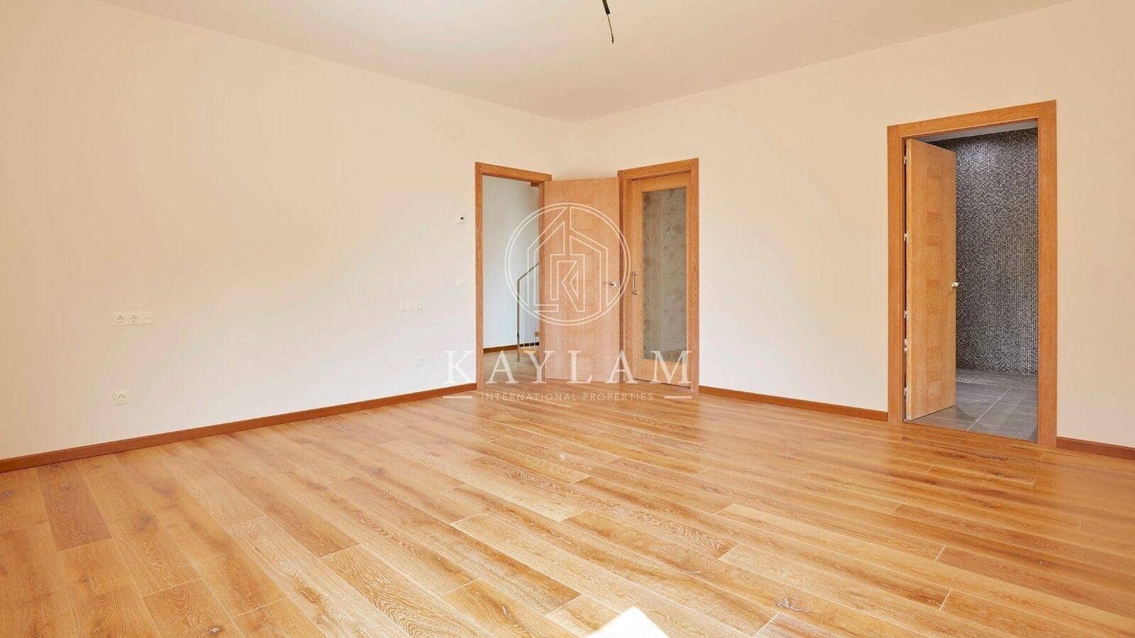 4 Zimmer Villa zu verkaufen in Lloret de Mar - 1.900.000 € (Ref: 8056617)