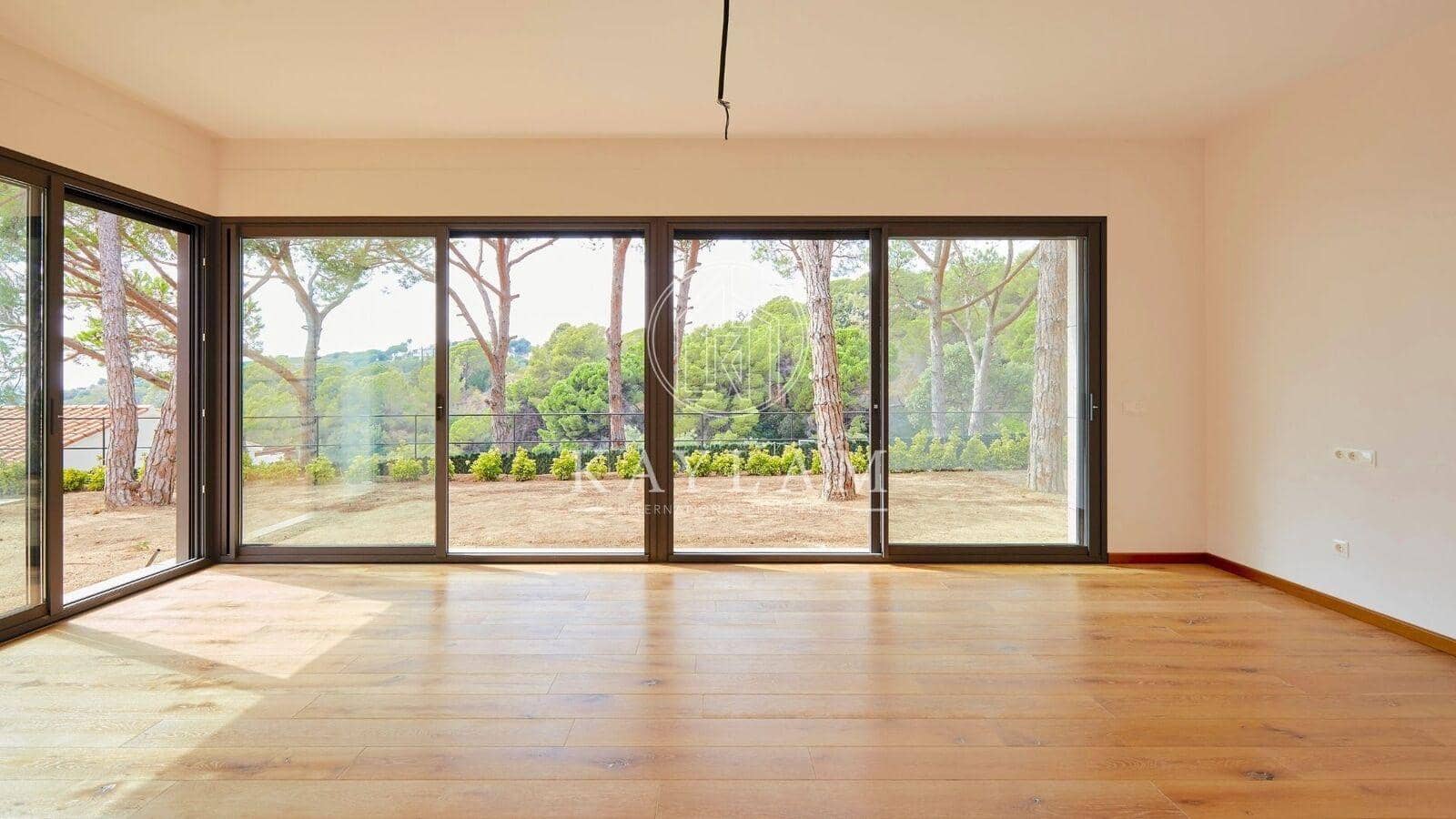 4 Zimmer Villa zu verkaufen in Lloret de Mar - 1.900.000 € (Ref: 8056617)