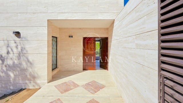 4 Zimmer Villa zu verkaufen in Lloret de Mar - 1.900.000 € (Ref: 8056617)