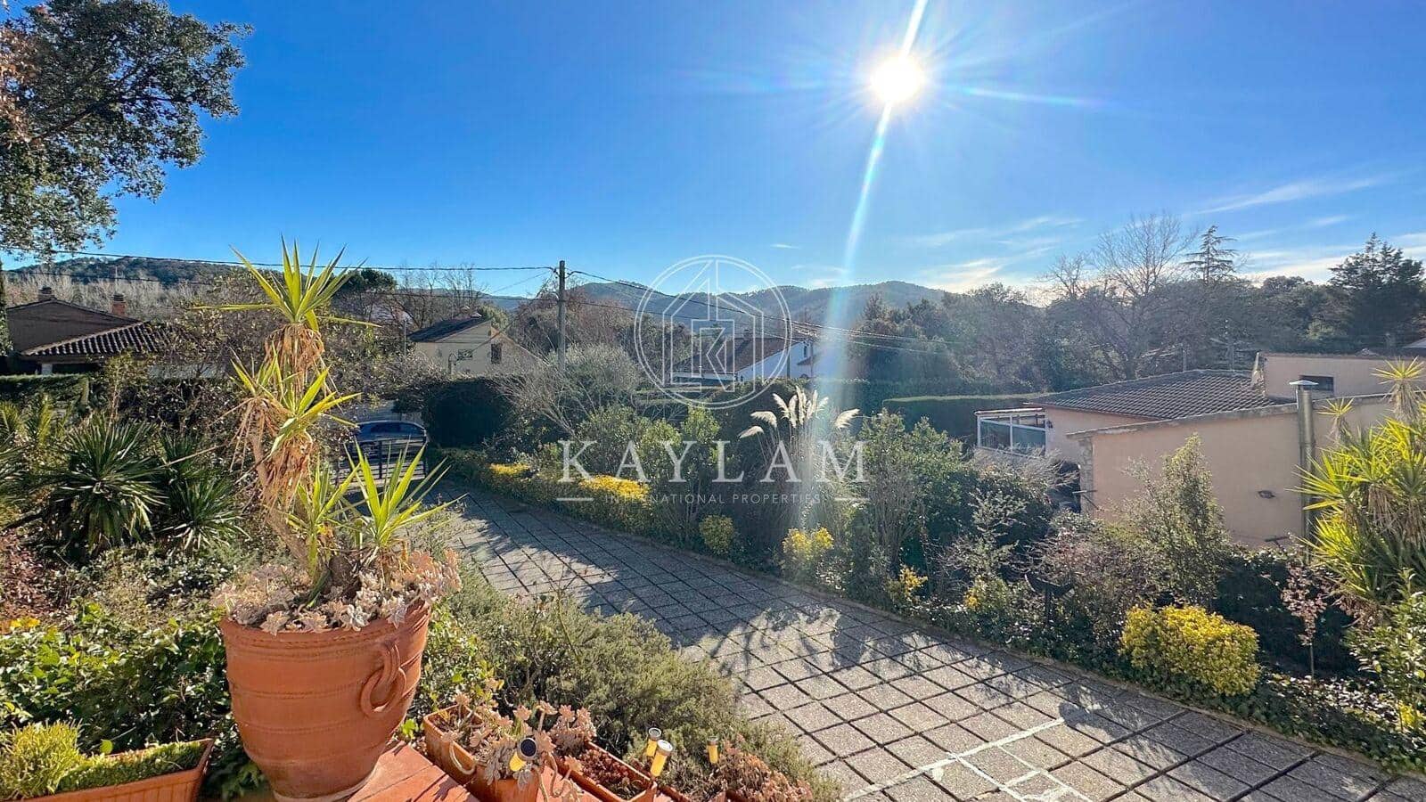 6 soveværelse Villa til salg i Can Carbonell - € 420.000 (Ref: 8056620)