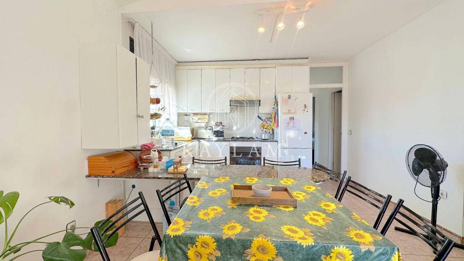 6 soveværelse Villa til salg i Can Carbonell - € 420.000 (Ref: 8056620)