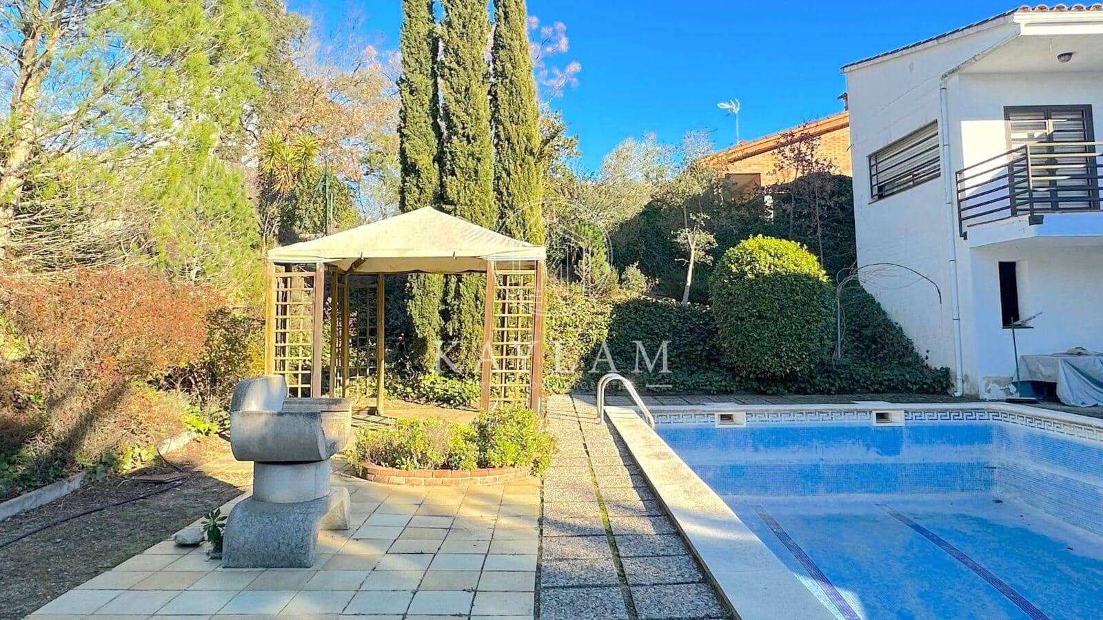 6 soveværelse Villa til salg i Can Carbonell - € 420.000 (Ref: 8056620)