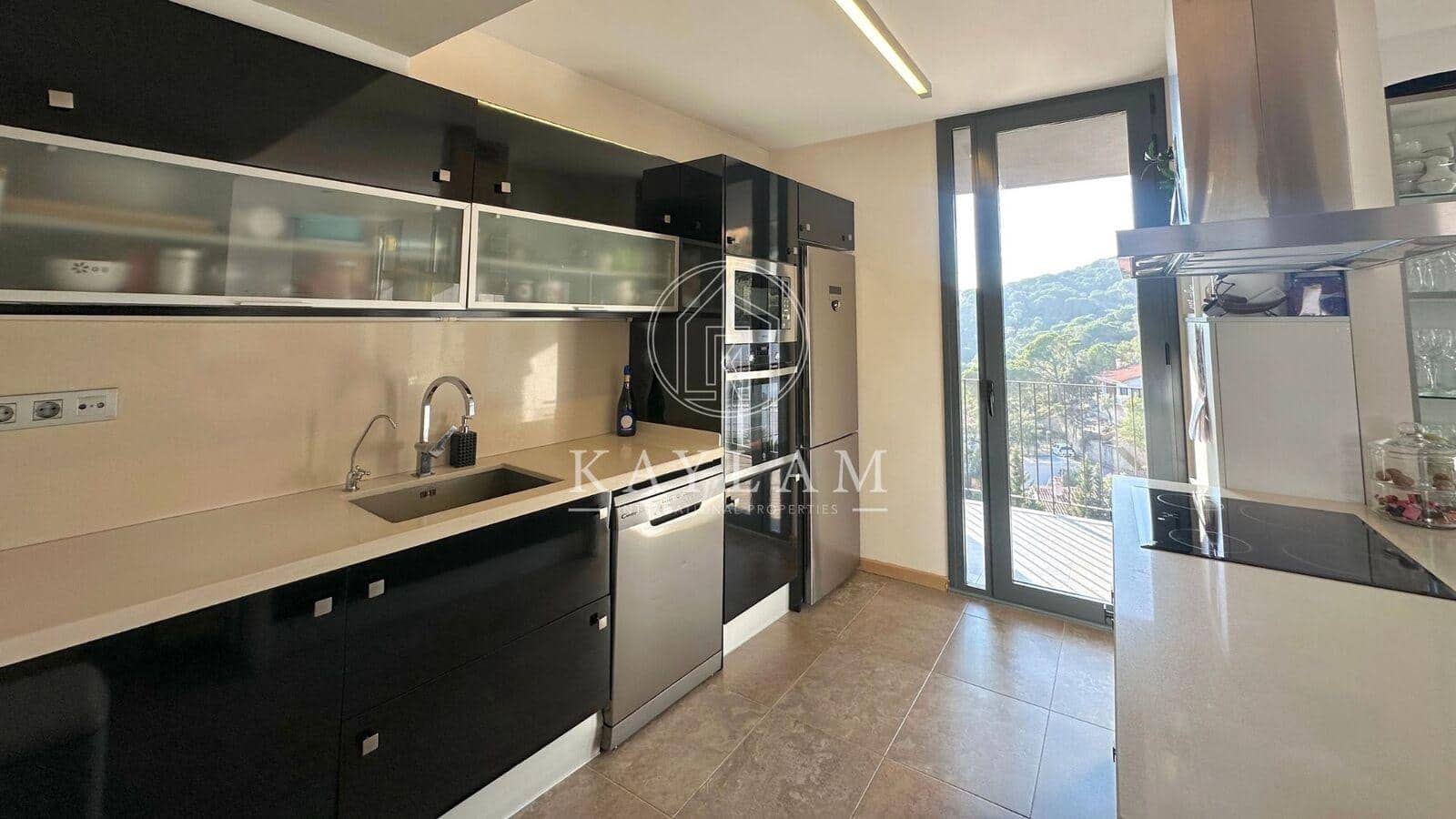 4 sypialnia Willa na sprzedaż w Lloret de Mar - 663 000 € (Ref: 8069389)