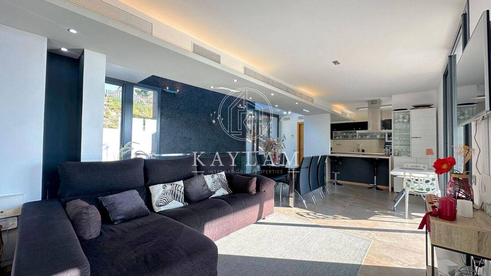 4 sypialnia Willa na sprzedaż w Lloret de Mar - 663 000 € (Ref: 8069389)