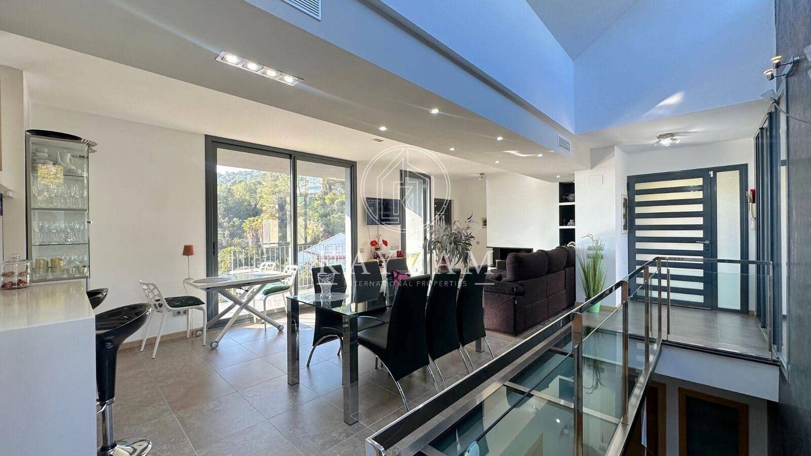 4 sypialnia Willa na sprzedaż w Lloret de Mar - 663 000 € (Ref: 8069389)