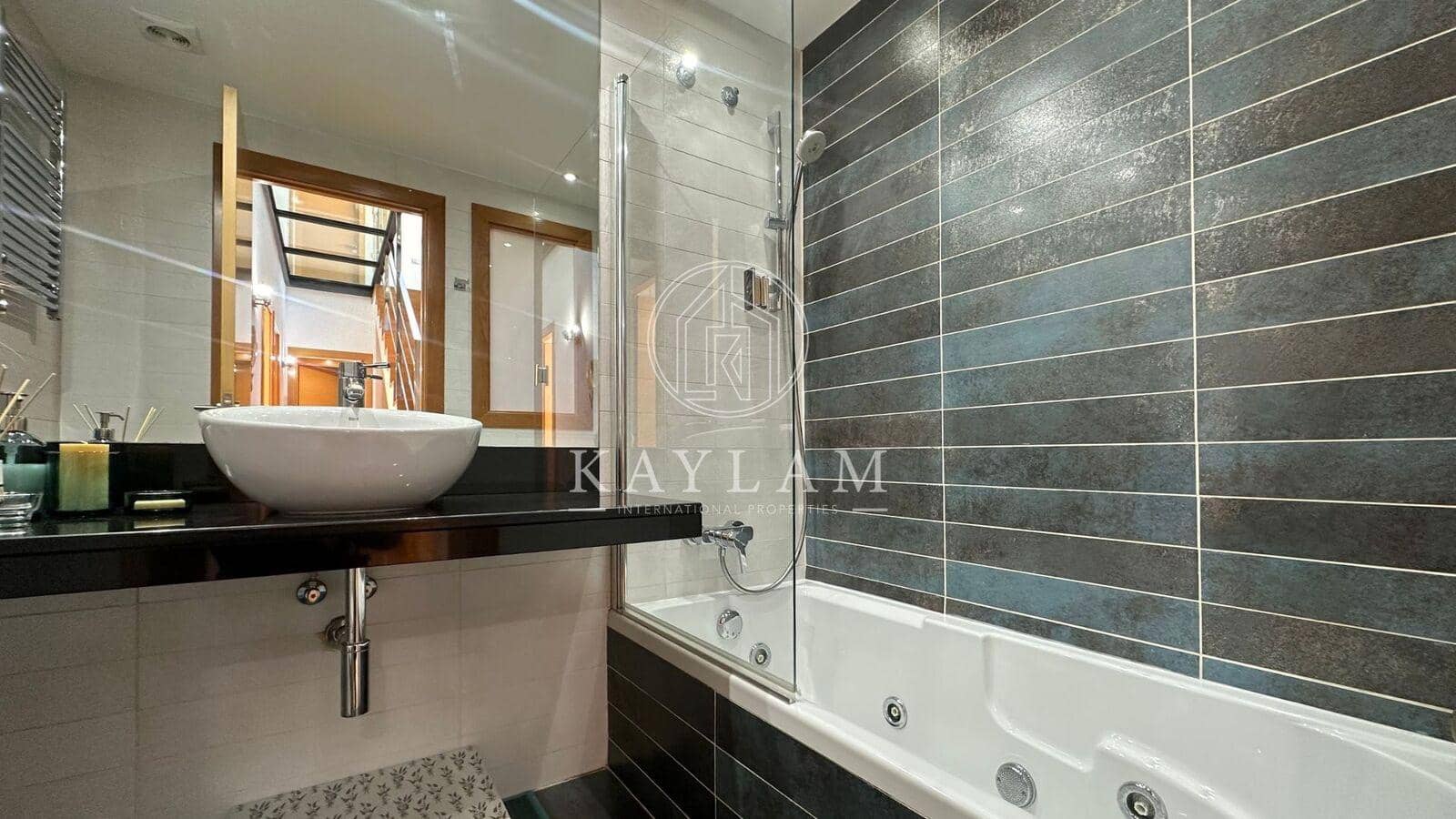 4 sypialnia Willa na sprzedaż w Lloret de Mar - 663 000 € (Ref: 8069389)