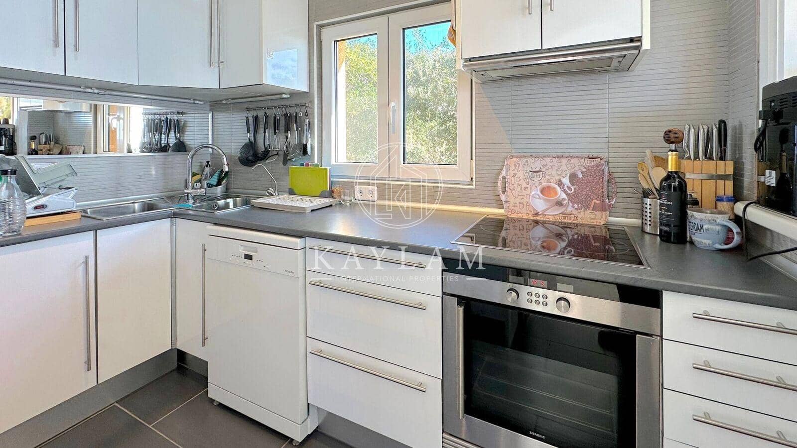 4 soveværelse Villa til salg i Lloret de Mar med garage - € 529.900 (Ref: 8097705)