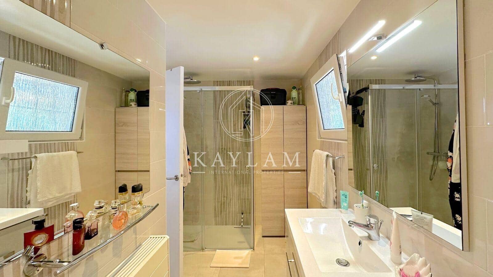 4 soveværelse Villa til salg i Lloret de Mar med garage - € 529.900 (Ref: 8097705)