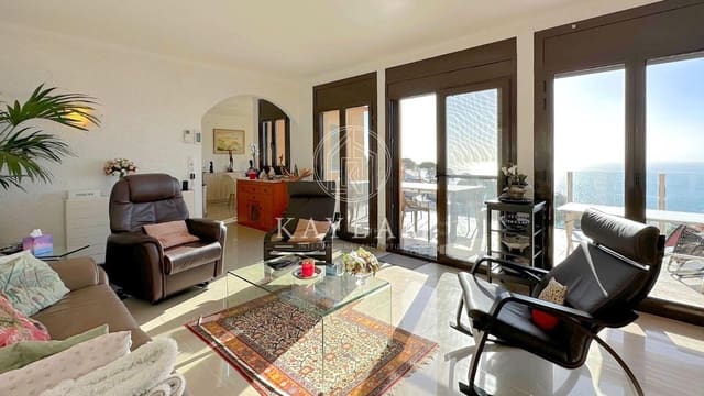 4 soveværelse Villa til salg i Roca Grossa, Lloret de Mar med garage - € 529.900 (Ref: 8097705)