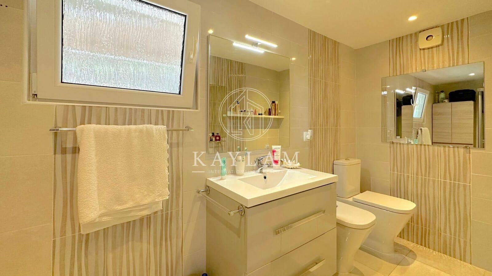 4 soveværelse Villa til salg i Lloret de Mar med garage - € 529.900 (Ref: 8097705)