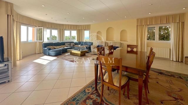 5 soverom Villa til salgs i Roca Grossa, Lloret de Mar - € 899 000 (Ref: 8120116)