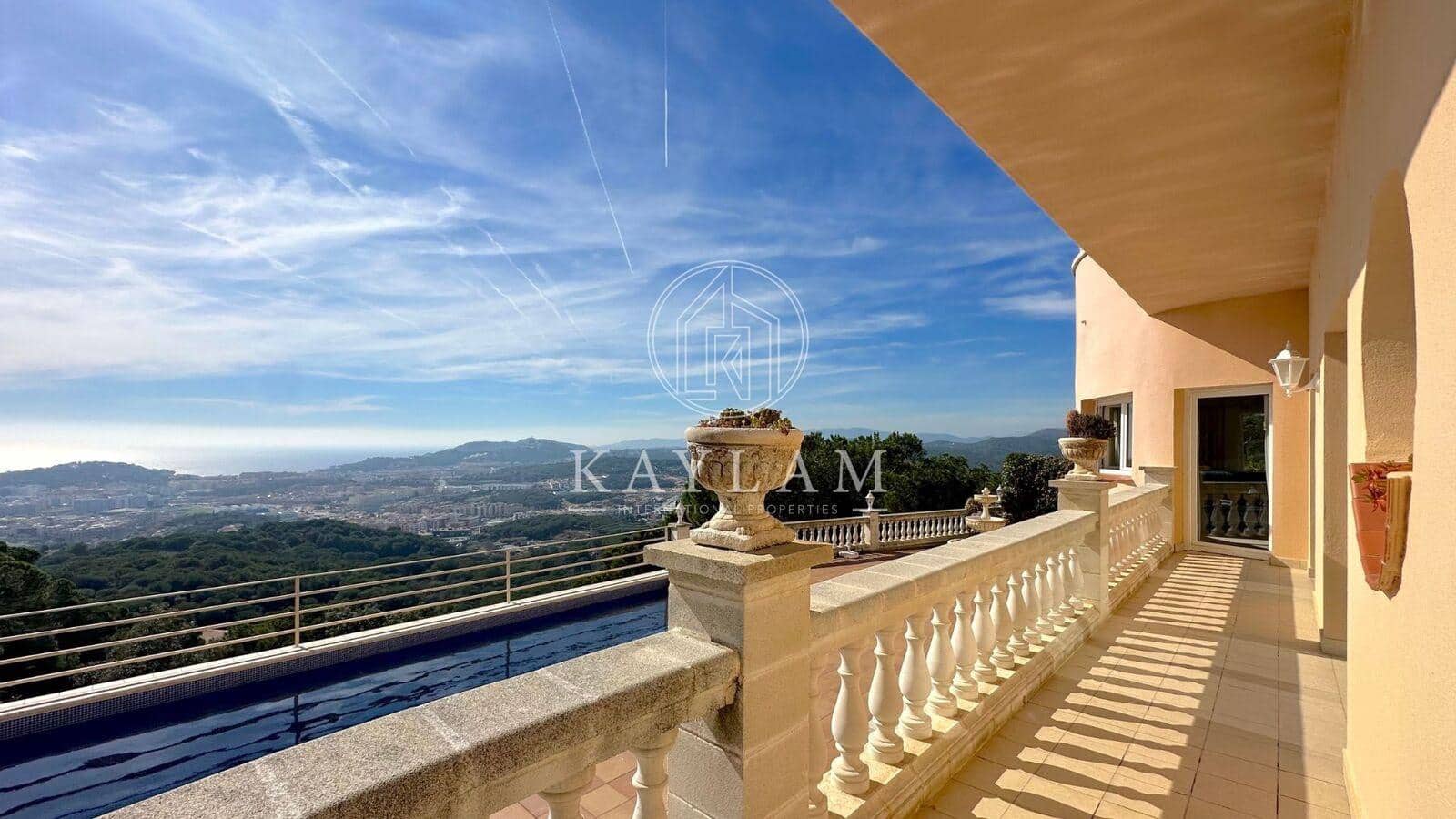 5 soveværelse Villa til salg i Lloret de Mar - € 899.000 (Ref: 8120116)