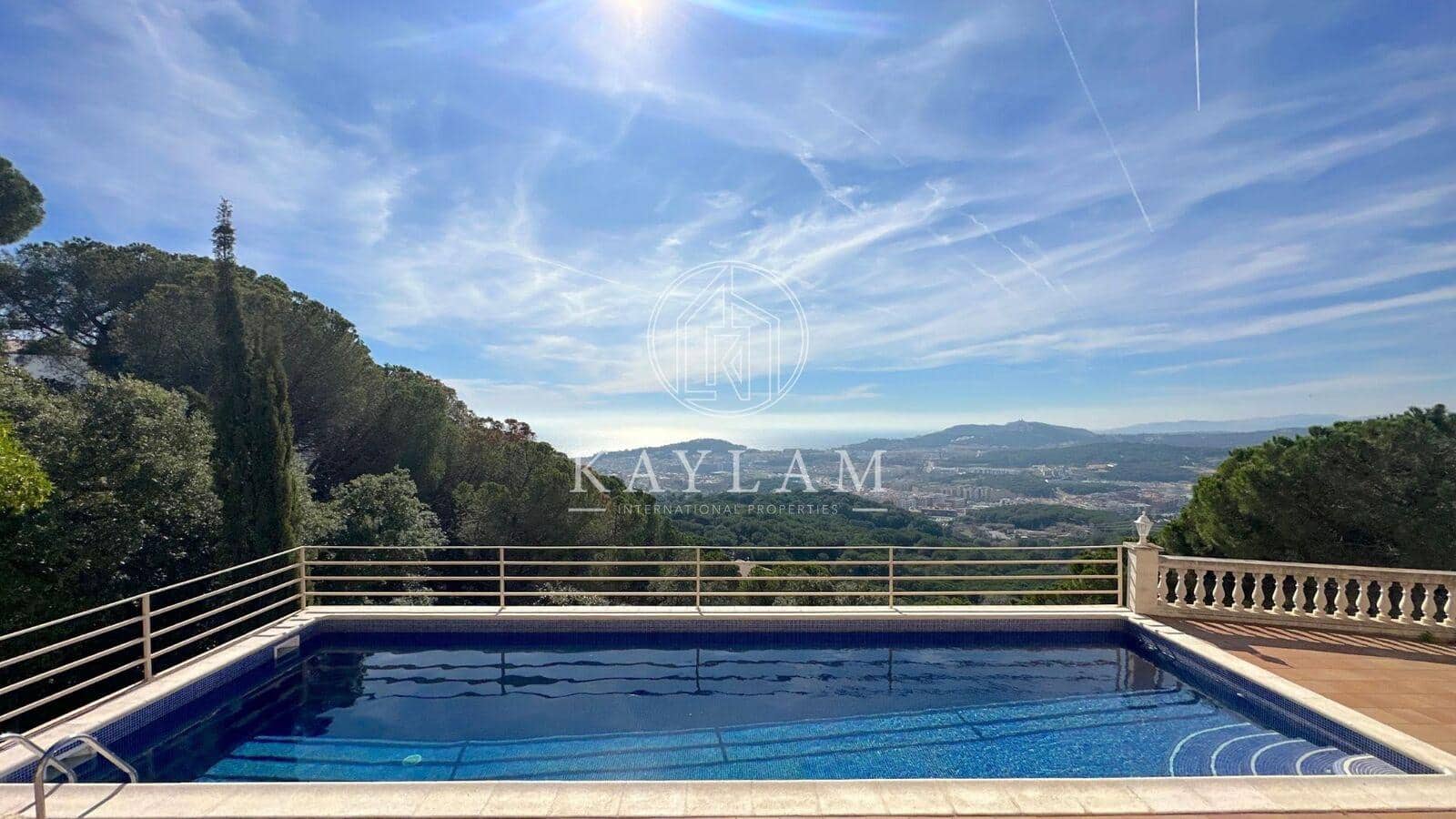 5 soveværelse Villa til salg i Lloret de Mar - € 899.000 (Ref: 8120116)