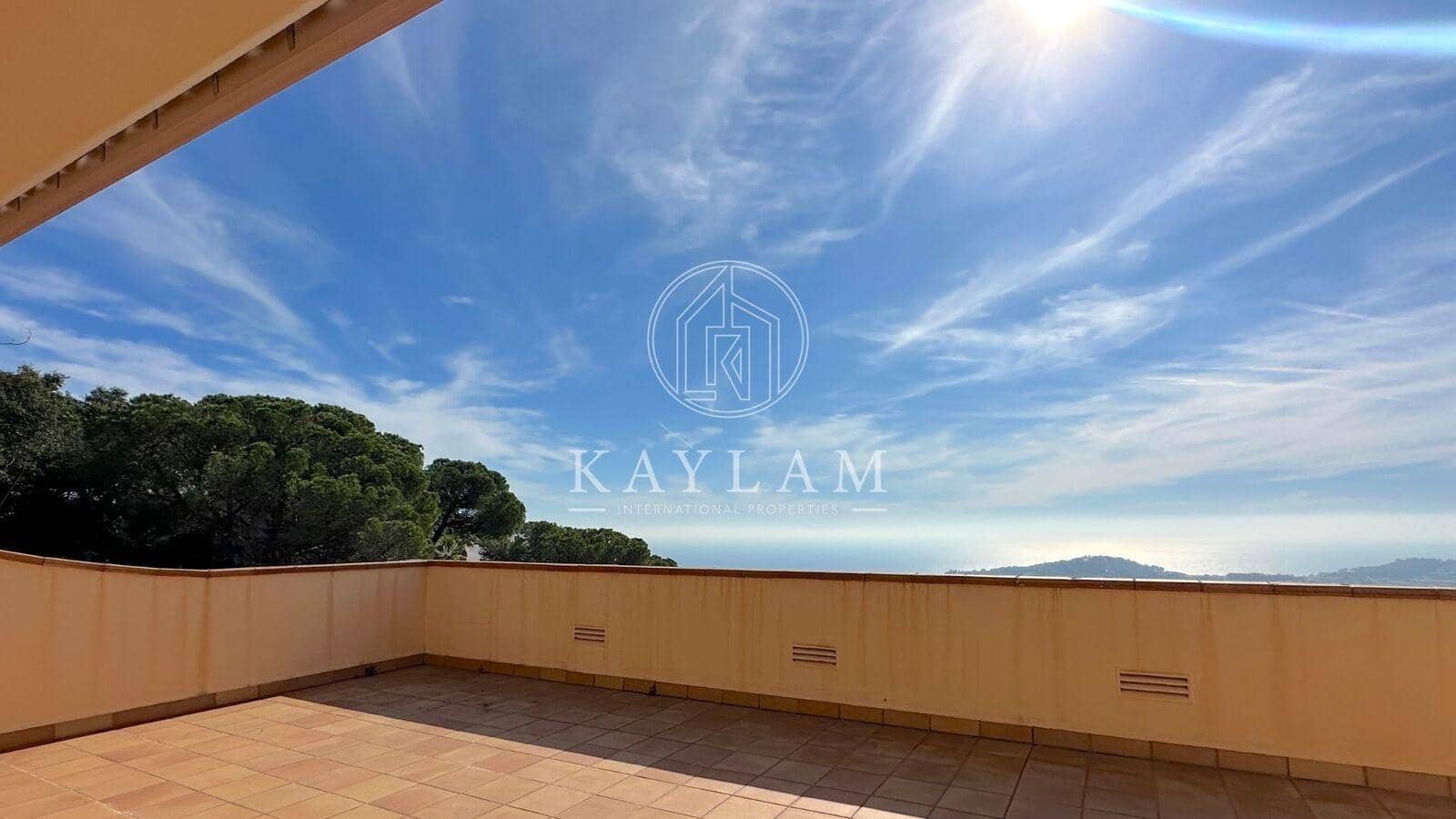 5 soveværelse Villa til salg i Lloret de Mar - € 899.000 (Ref: 8120116)