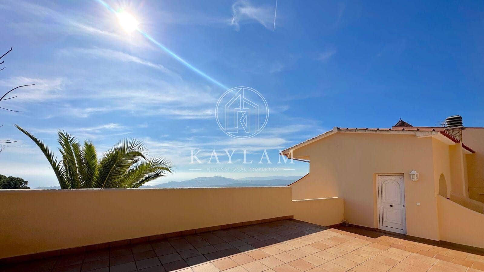 5 soveværelse Villa til salg i Lloret de Mar - € 899.000 (Ref: 8120116)