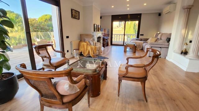 4 slaapkamer Villa te koop in Fenals, Lloret de Mar - € 1.950.000 (Ref: 8130066)