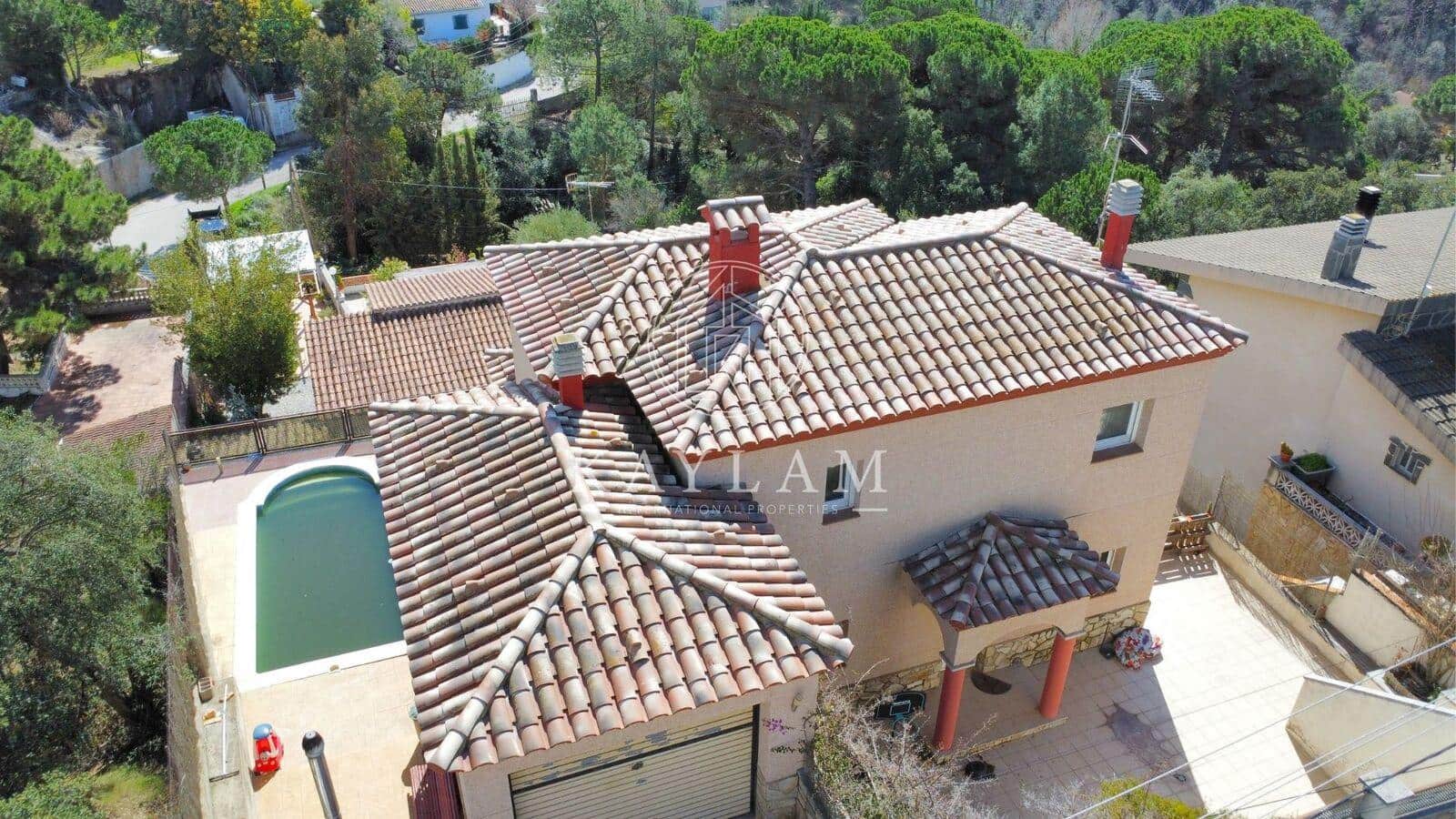 4 soverom Villa til salgs i Lloret de Mar - € 315 000 (Ref: 8148598)