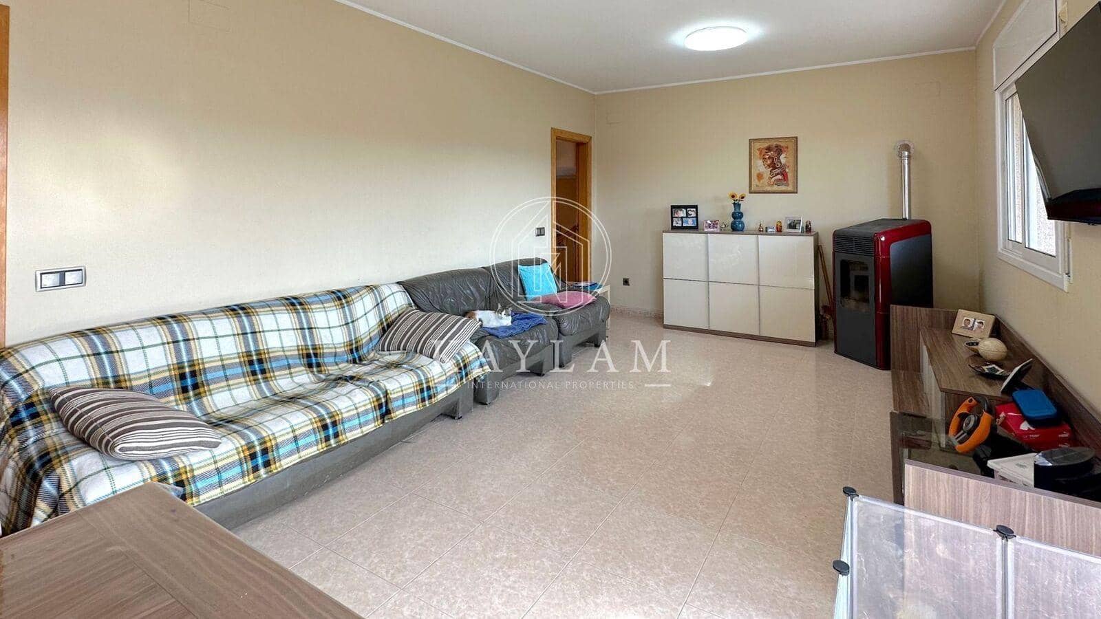 4 soverom Villa til salgs i Lloret de Mar - € 315 000 (Ref: 8148598)