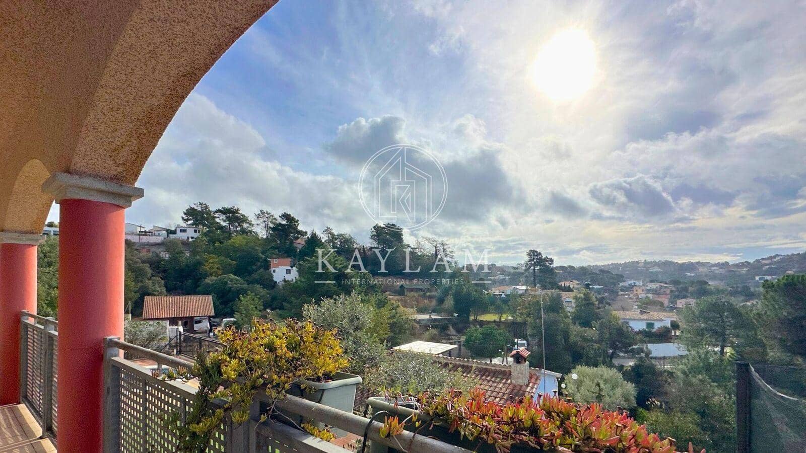 4 soverom Villa til salgs i Lloret de Mar - € 315 000 (Ref: 8148598)