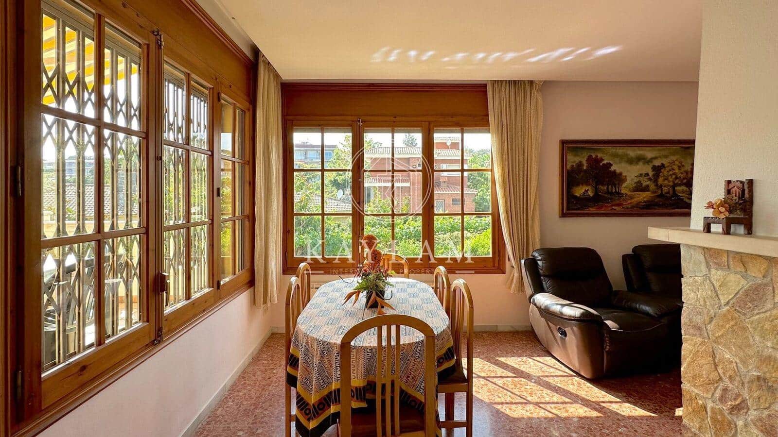 3 slaapkamer Villa te koop in Lloret de Mar met garage - € 650.000 (Ref: 8158623)