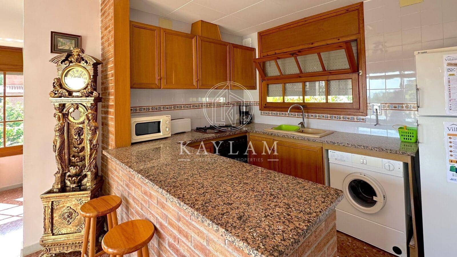 3 slaapkamer Villa te koop in Lloret de Mar met garage - € 650.000 (Ref: 8158623)