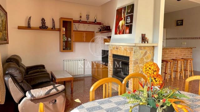 3 slaapkamer Villa te koop in Lloret de Mar met garage - € 650.000 (Ref: 8158623)