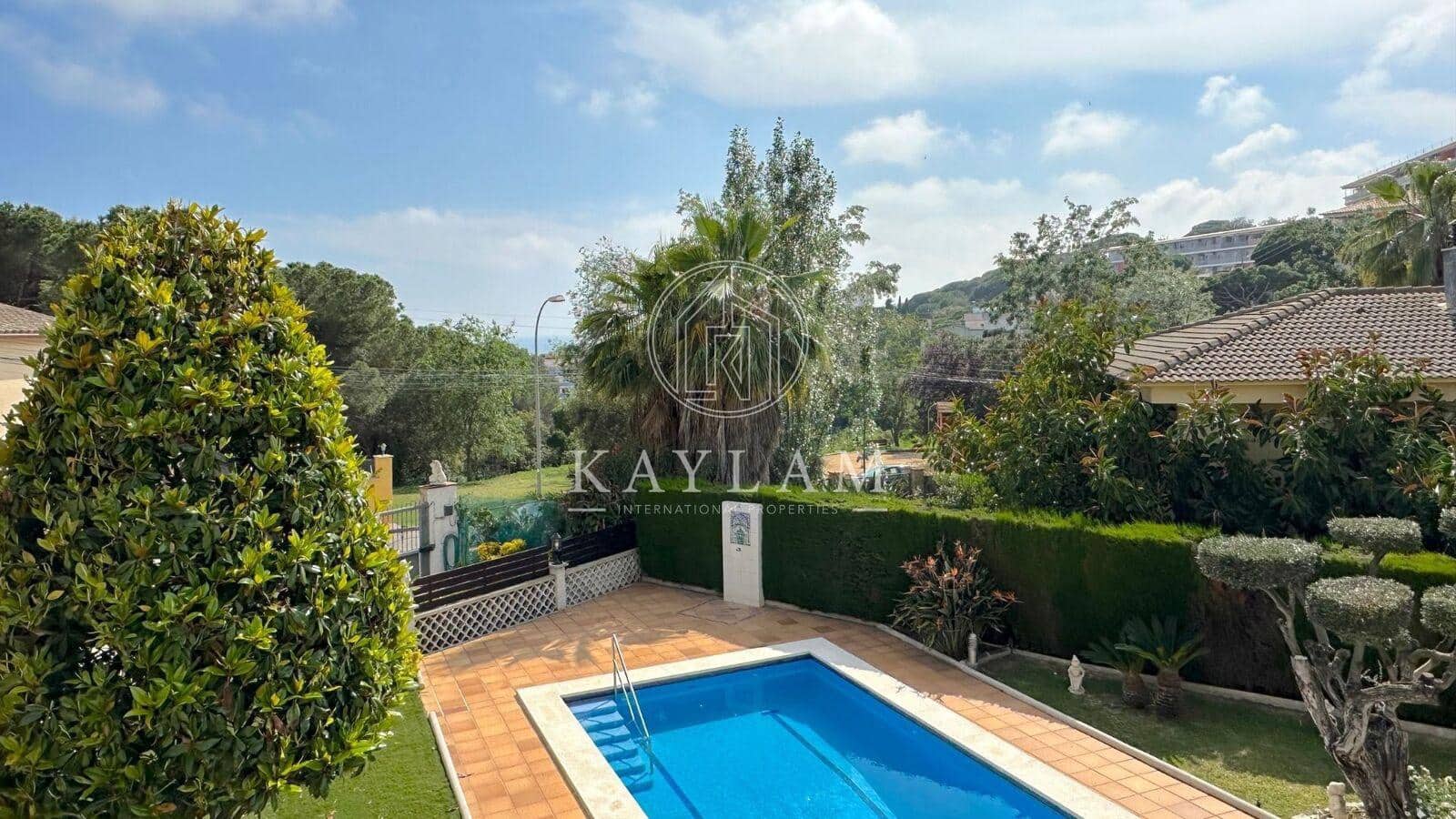 3 slaapkamer Villa te koop in Lloret de Mar met garage - € 650.000 (Ref: 8158623)