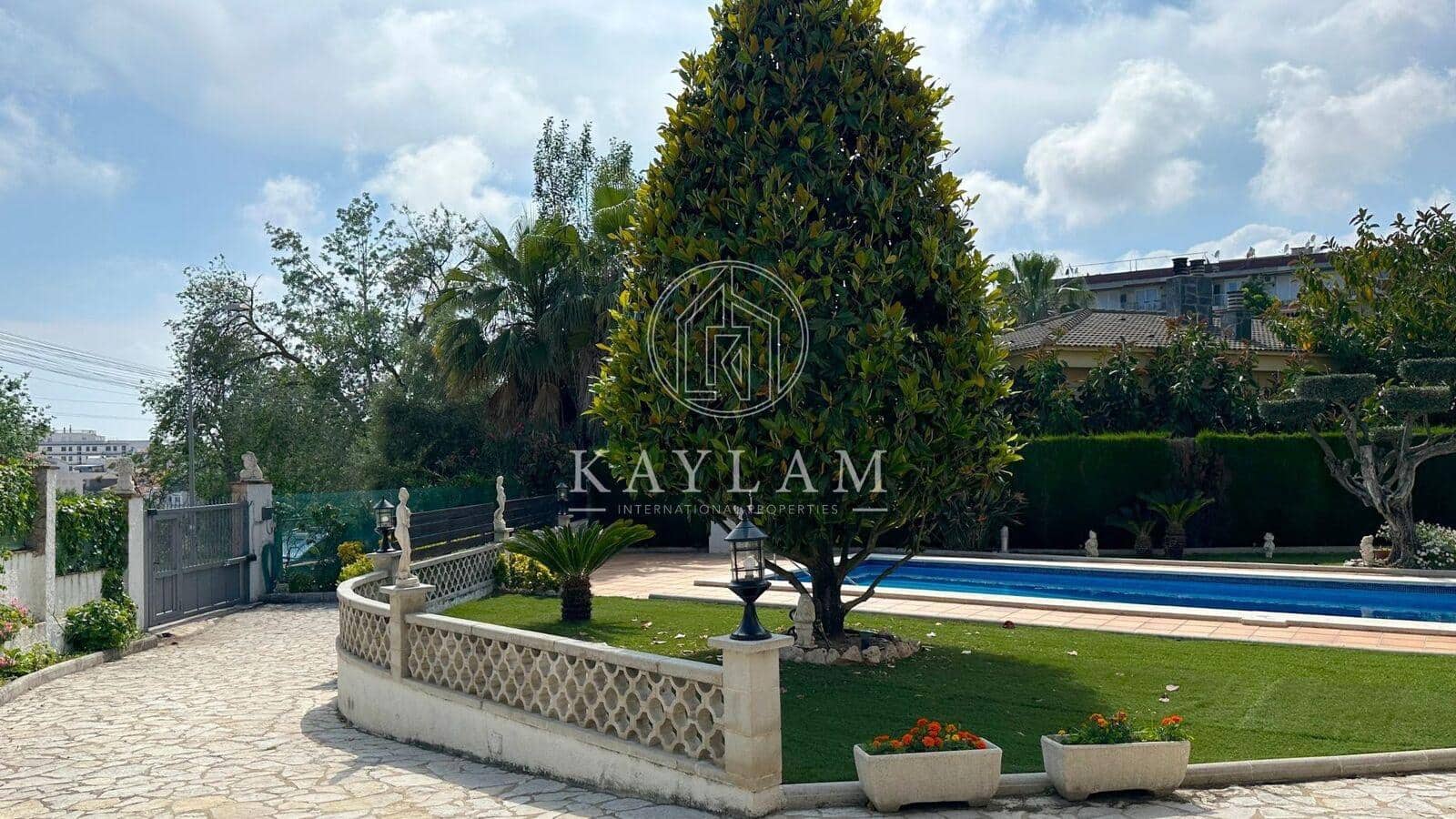 3 slaapkamer Villa te koop in Lloret de Mar met garage - € 650.000 (Ref: 8158623)