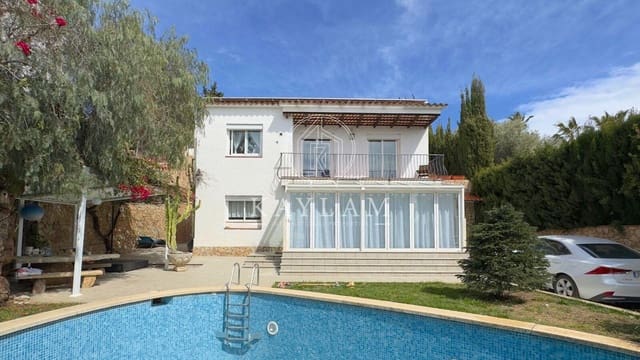 4 sypialnia Willa na sprzedaż w Lloret de Mar - 450 000 € (Ref: 8187977)